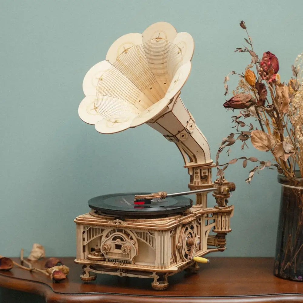 Classic Gramophone - Zephyr