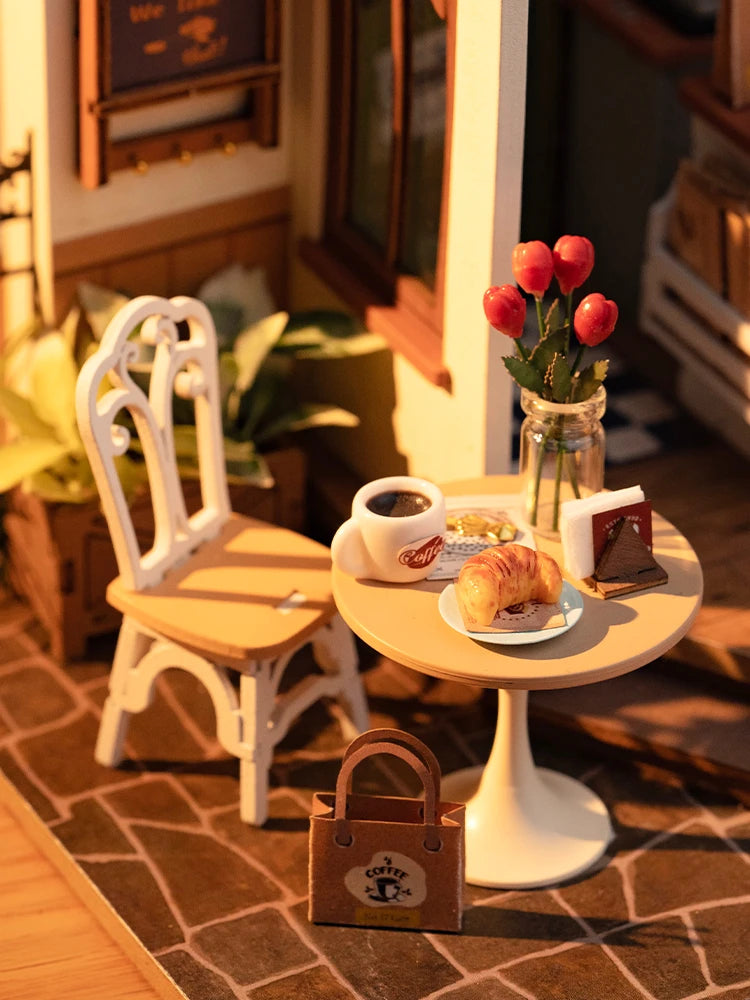 Café Miniature House - Zephyr